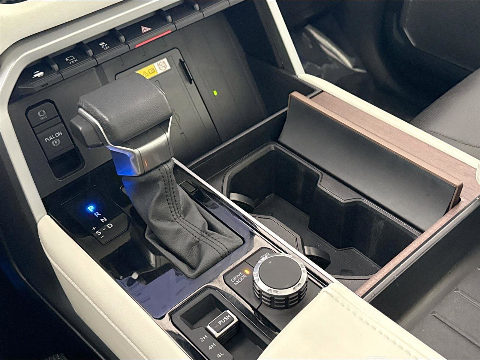 Certified 2024 Toyota Sequoia Capstone image 28