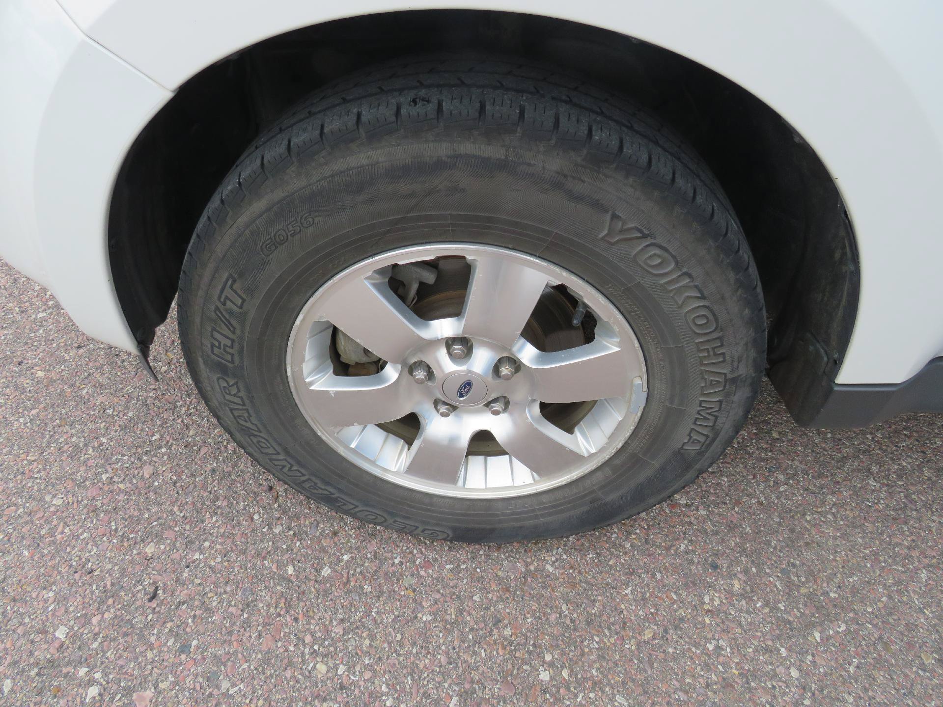 Used 2012 Ford Escape Limited AWD/4WD image 2