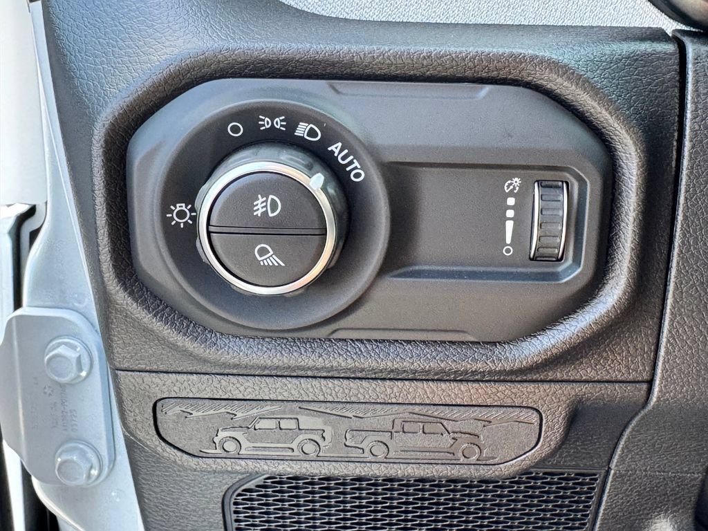 New 2026 Jeep Gladiator Sport AWD/4WD image 27