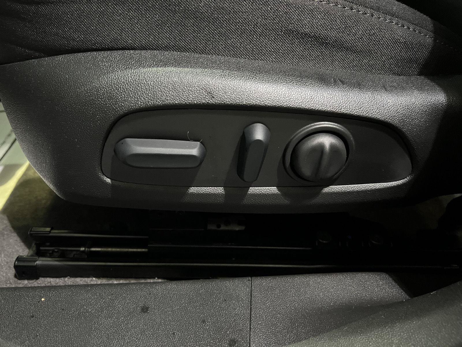 Used 2024 Chevrolet Malibu RS FWD image 16