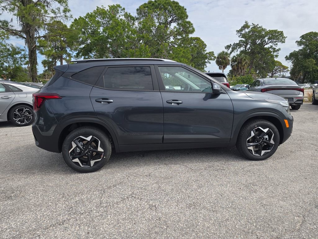 New 2026 Kia Seltos S image 9
