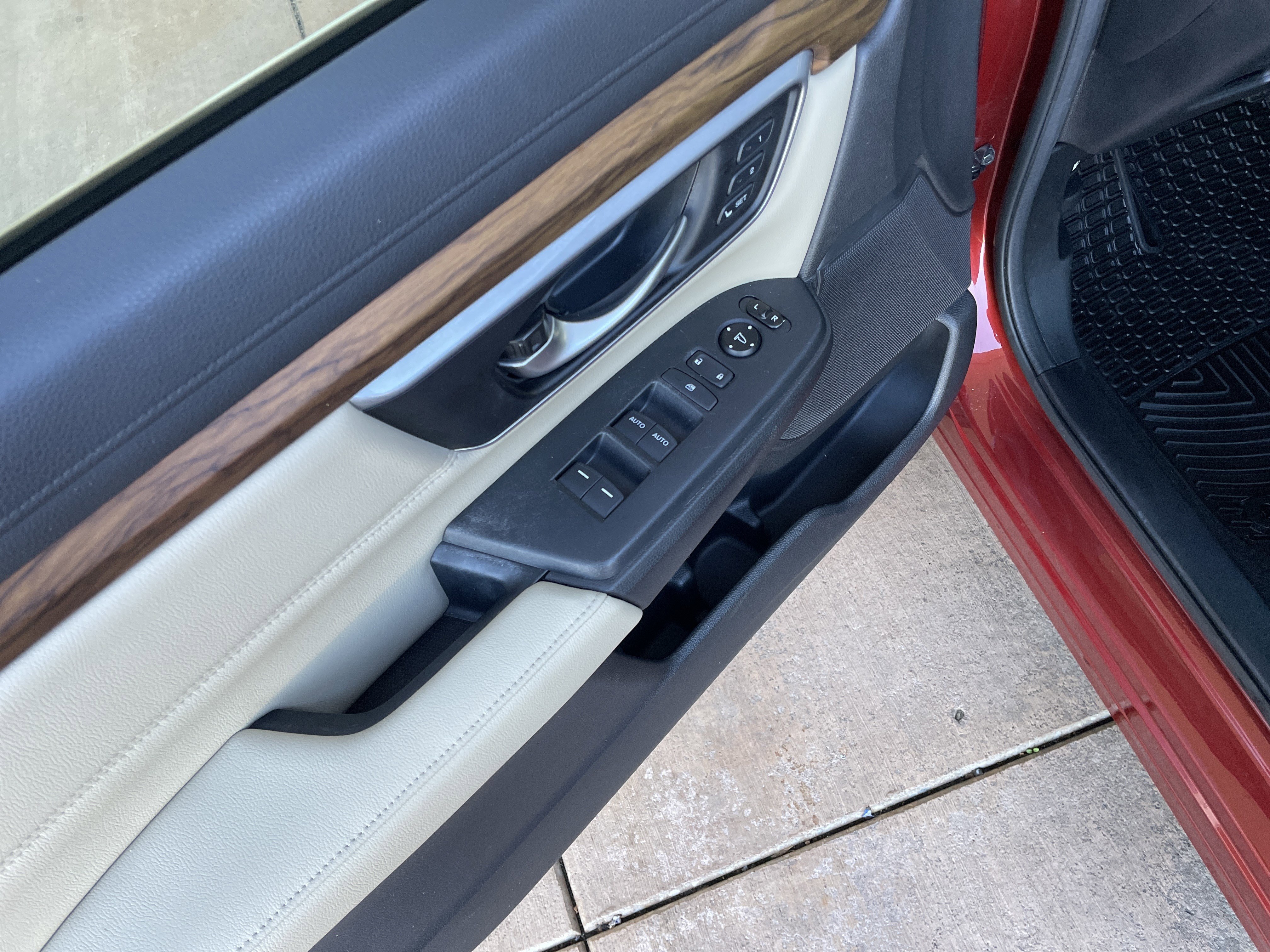 Used 2017 Honda CR-V EX-L image 15