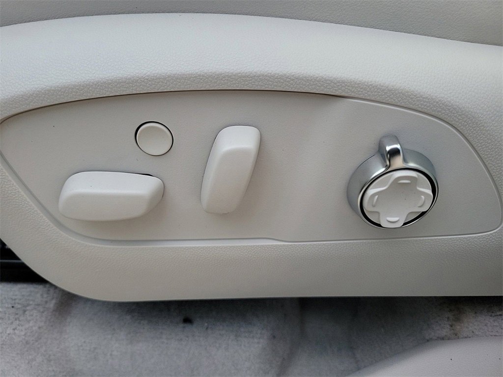 New 2026 Buick Enclave Avenir w/ Super Cruise Package image 17