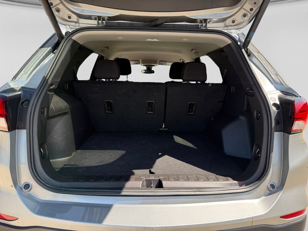 Used 2024 Chevrolet Equinox LT AWD/4WD image 42