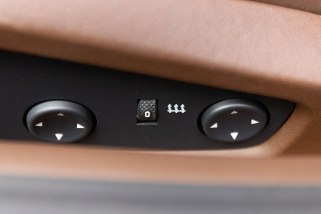 Used 2014 Ferrari F12 Berlinetta image 18