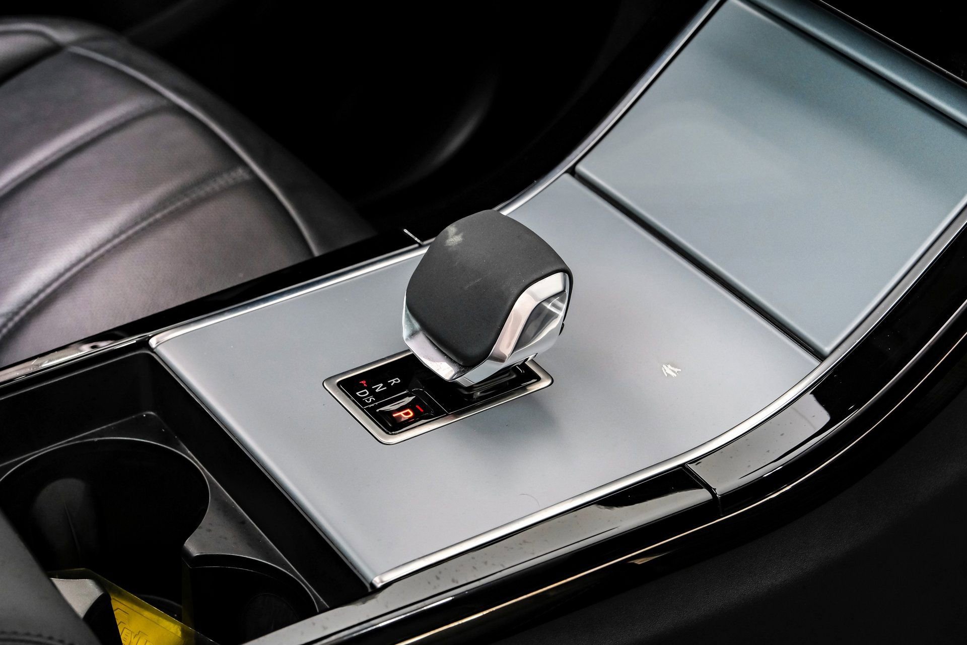 Used 2024 Land Rover Range Rover Evoque S image 29