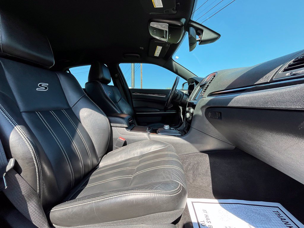 Used 2021 Chrysler 300 S RWD image 35