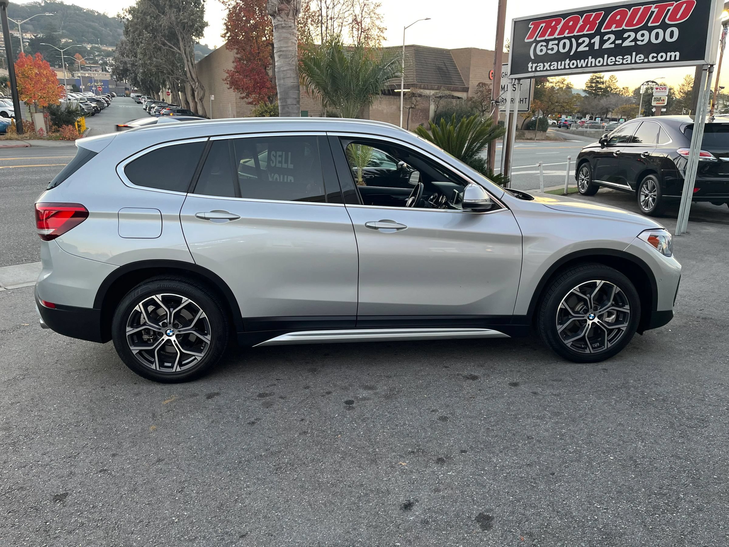Used 2021 BMW X1 xDrive28i w/ Premium Package AWD/4WD image 8