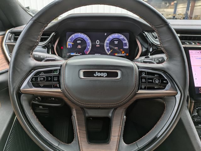 Certified 2023 Jeep Grand Cherokee Summit w/ Luxury Tech Group V AWD/4WD image 25