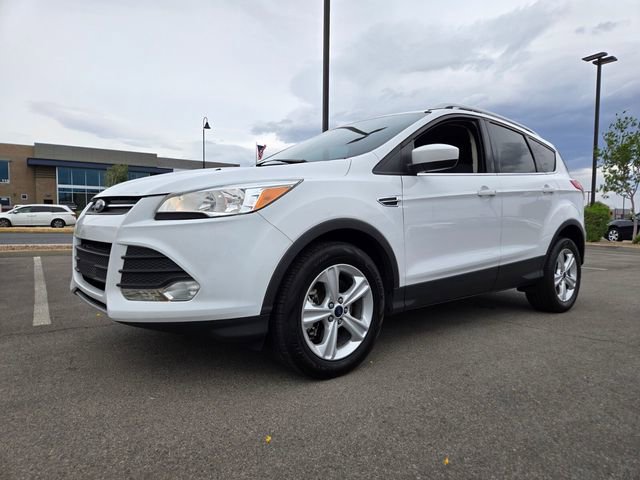 Used 2015 Ford Escape SE FWD image 2