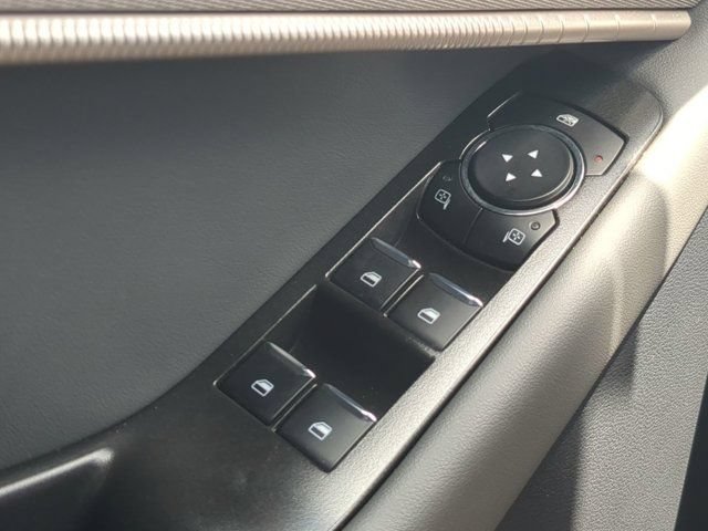 Used 2025 Ford Explorer Active RWD image 23