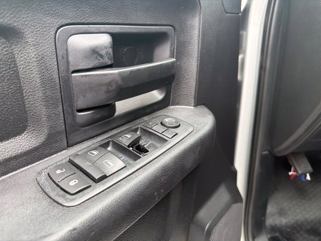 Used 2016 RAM 2500 Tradesman w/ Chrome Appearance Group AWD/4WD image 12
