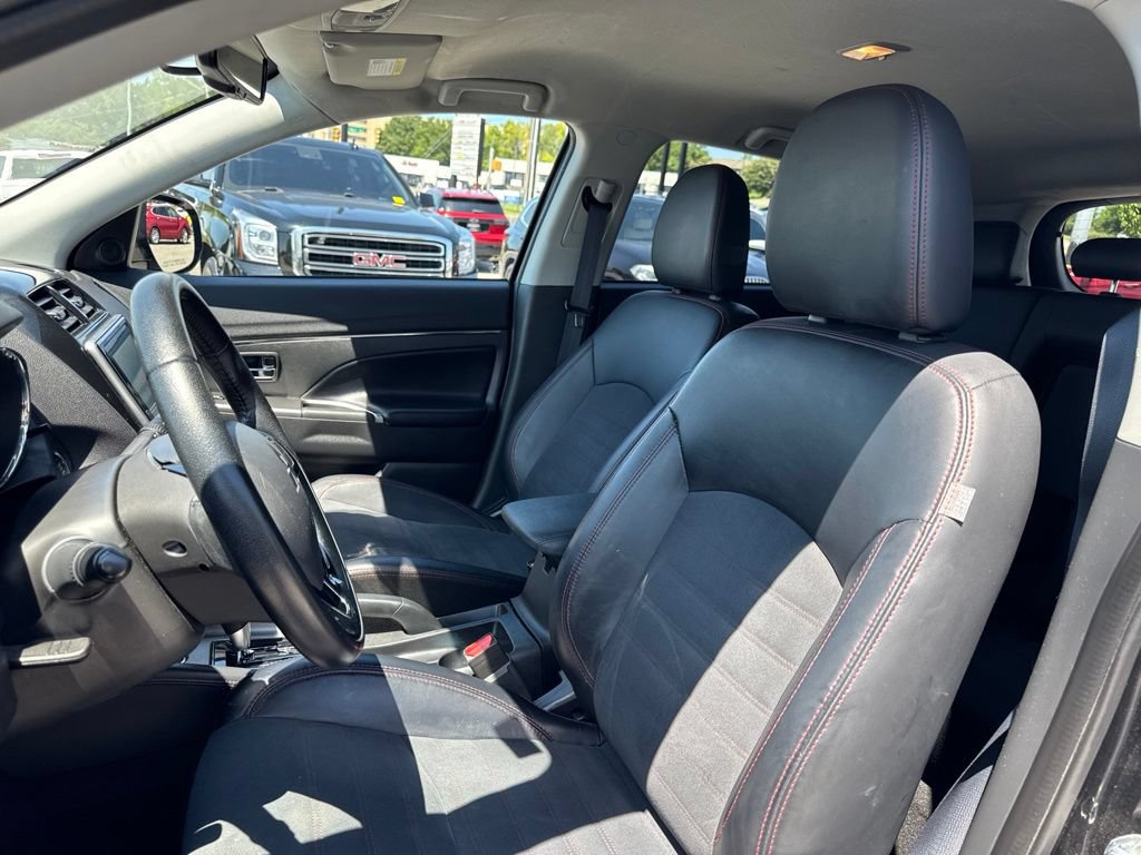 Used 2024 Mitsubishi Outlander Sport SE AWD/4WD image 12