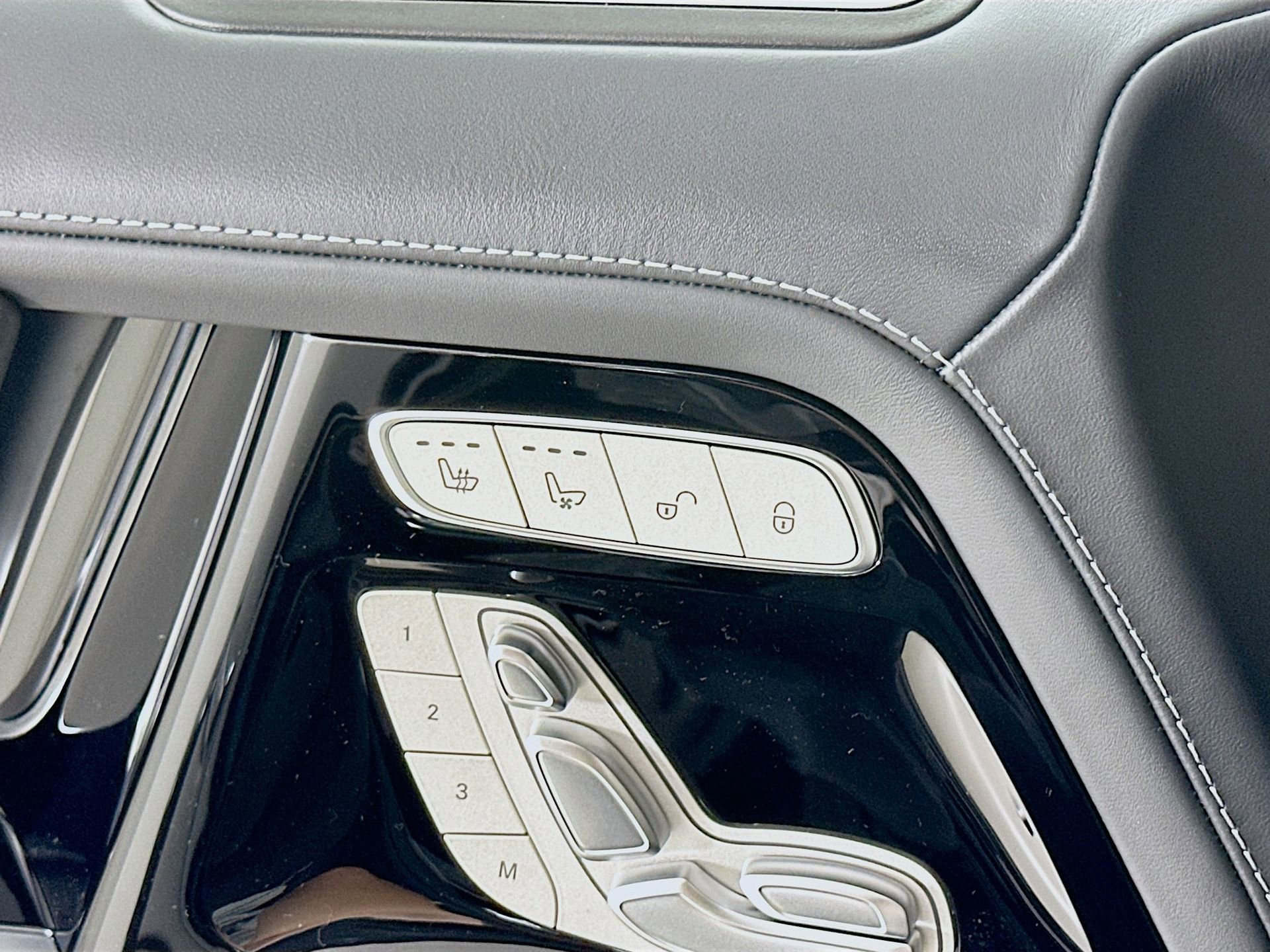 New 2026 Mercedes-Benz G 63 AMG 4MATIC image 22