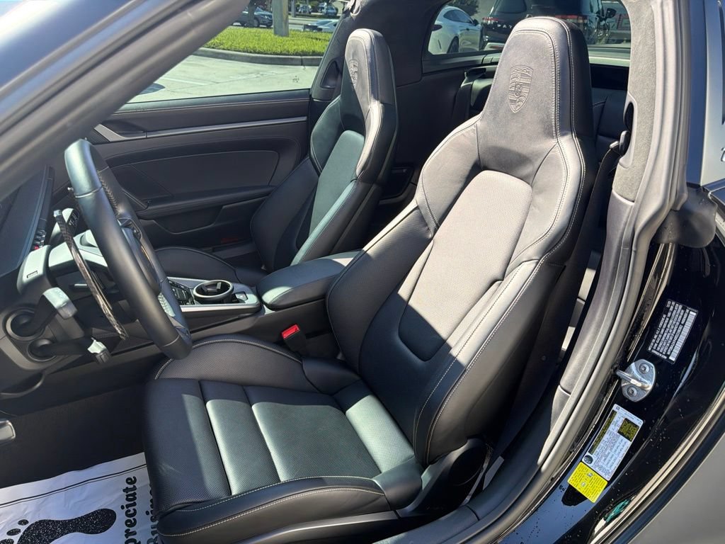 Used 2024 Porsche 911 Targa 4 AWD/4WD image 10