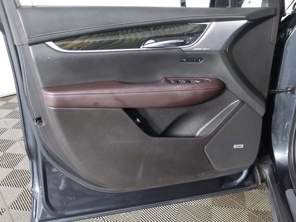Used 2023 Cadillac XT6 Premium Luxury AWD/4WD image 30