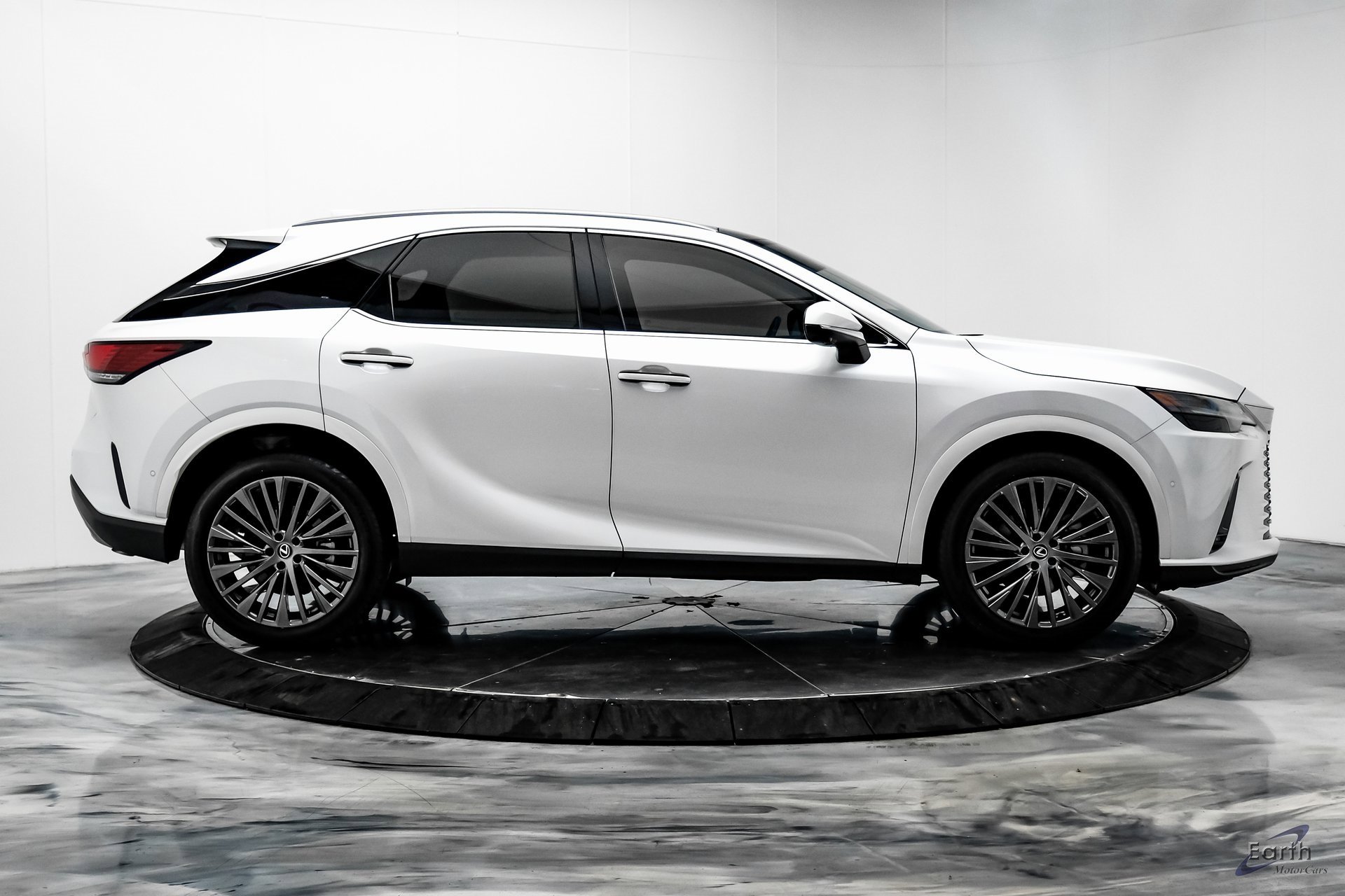 Used 2023 Lexus RX 350 FWD image 16