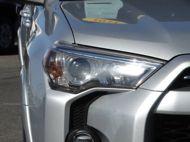 Certified 2021 Toyota 4Runner SR5 Premium image 5