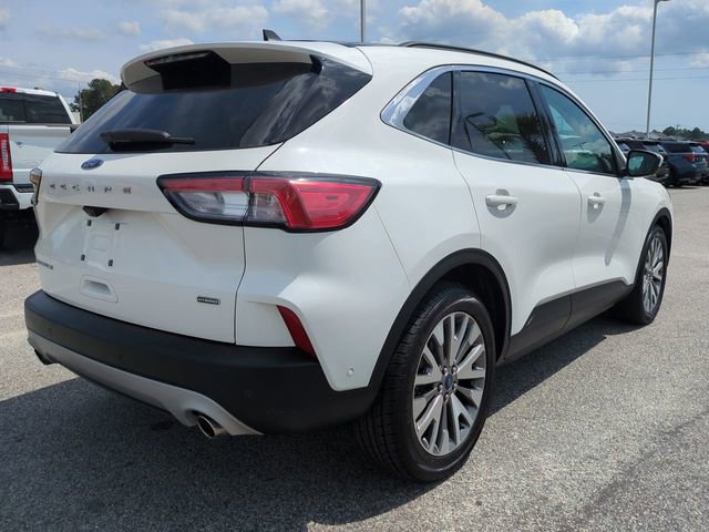Used 2021 Ford Escape Titanium image 4