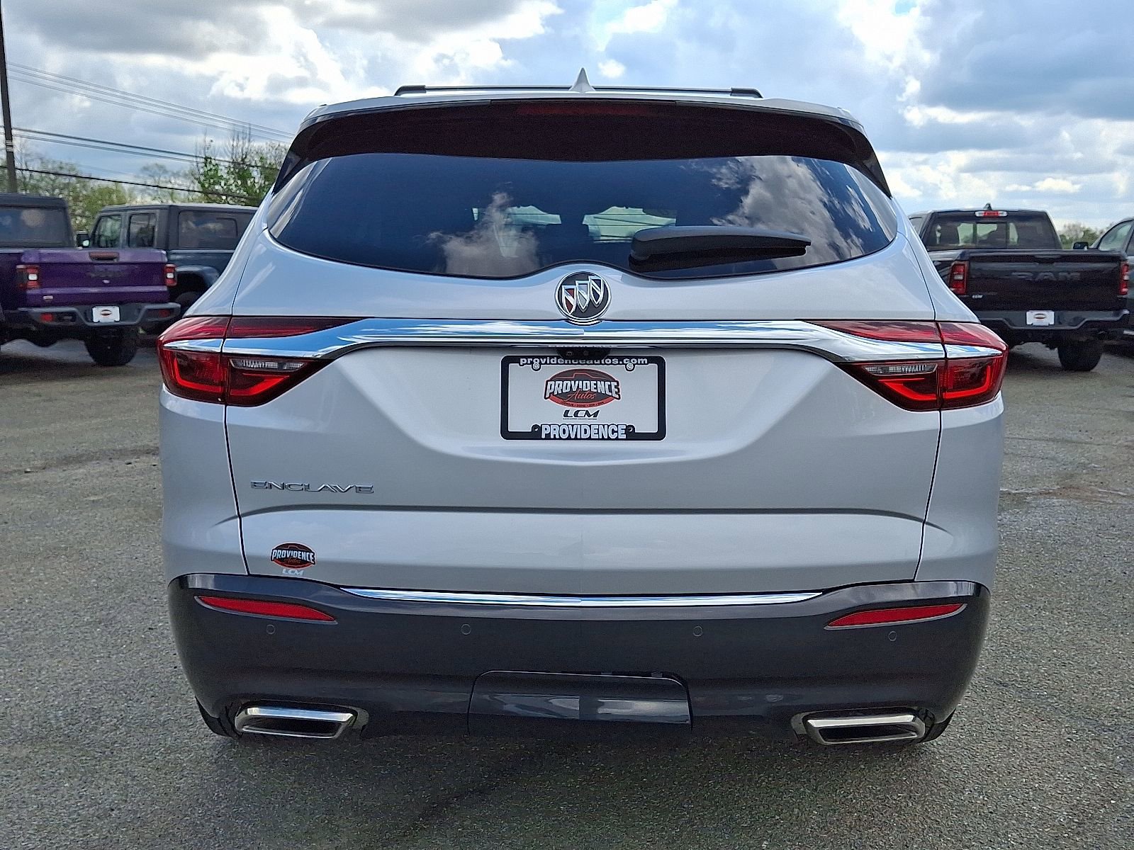 Used 2020 Buick Enclave Premium w/ Surround and Sites Package image 6