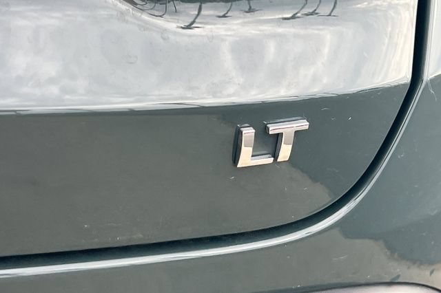 Used 2025 Chevrolet Trax LT FWD image 36