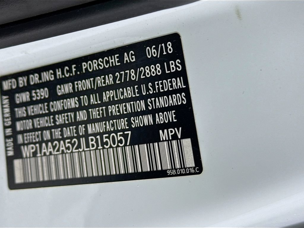 Certified 2018 Porsche Macan Sport Edition AWD/4WD image 32