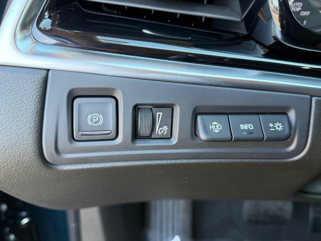 Used 2024 Cadillac XT6 Premium Luxury w/ Platinum Package FWD image 24
