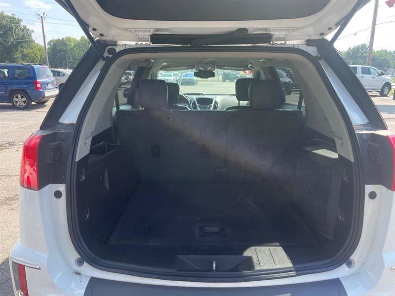 Used 2017 GMC Terrain SLT AWD/4WD image 11