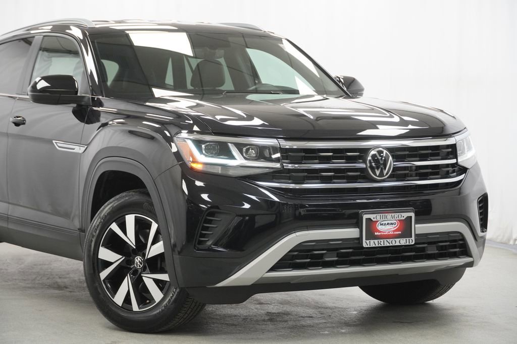 Used 2022 Volkswagen Atlas Cross Sport SE image 3