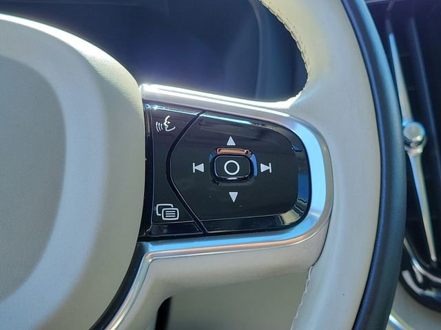 Used 2018 Volvo XC60 T6 Inscription w/ Luxury Seat Package image 28