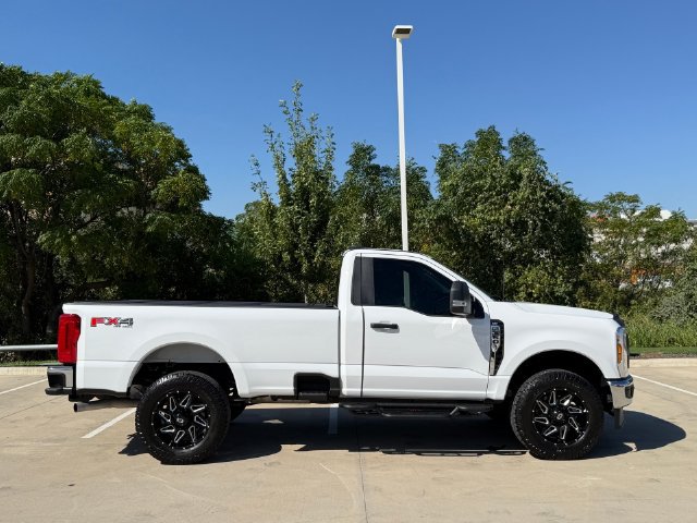 Used 2025 Ford F350 XLT w/ FX4 Off-Road Package AWD/4WD image 5