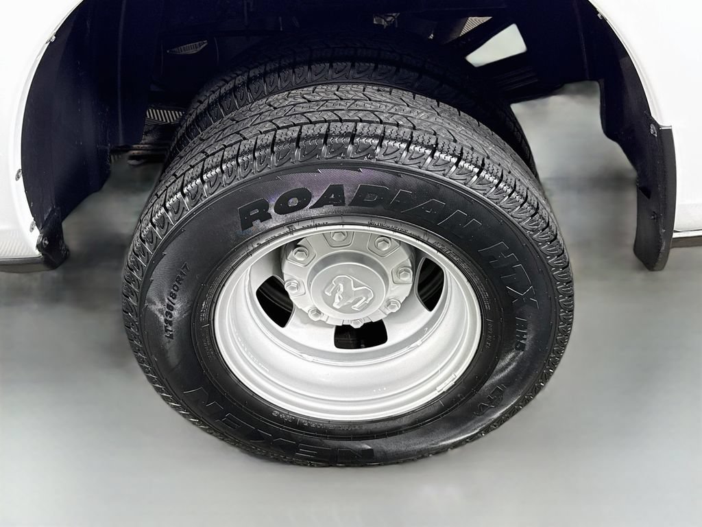 Used 2022 RAM 3500 Tradesman AWD/4WD image 32