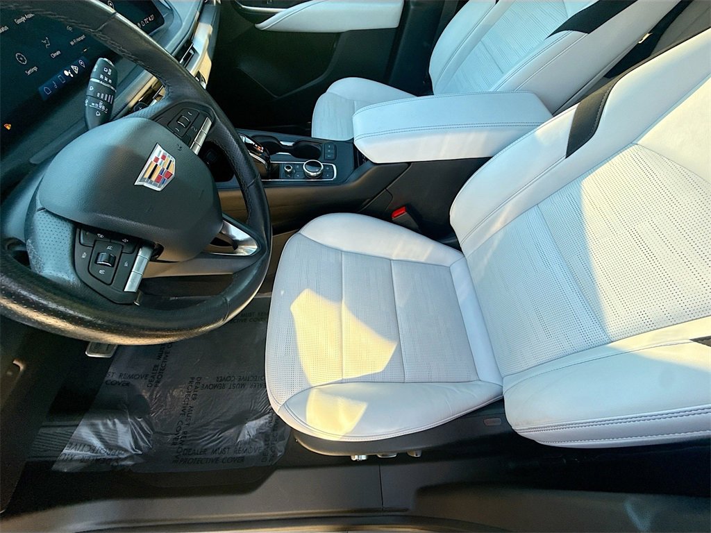 Used 2024 Cadillac XT4 Sport image 19
