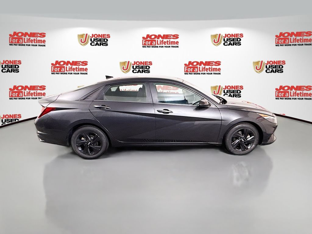 Certified 2022 Hyundai Elantra SEL w/ Cargo Package FWD image 15