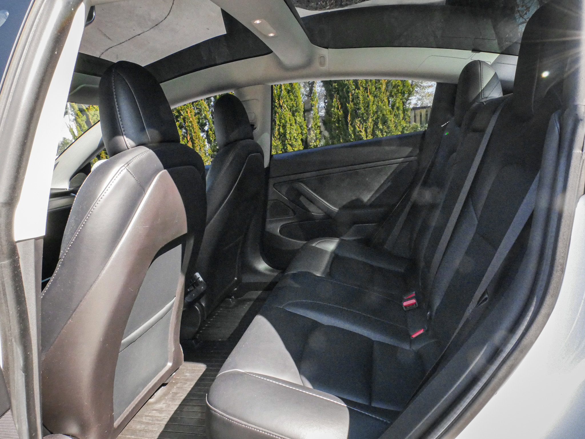 Used 2020 Tesla Model 3 Standard Range image 8