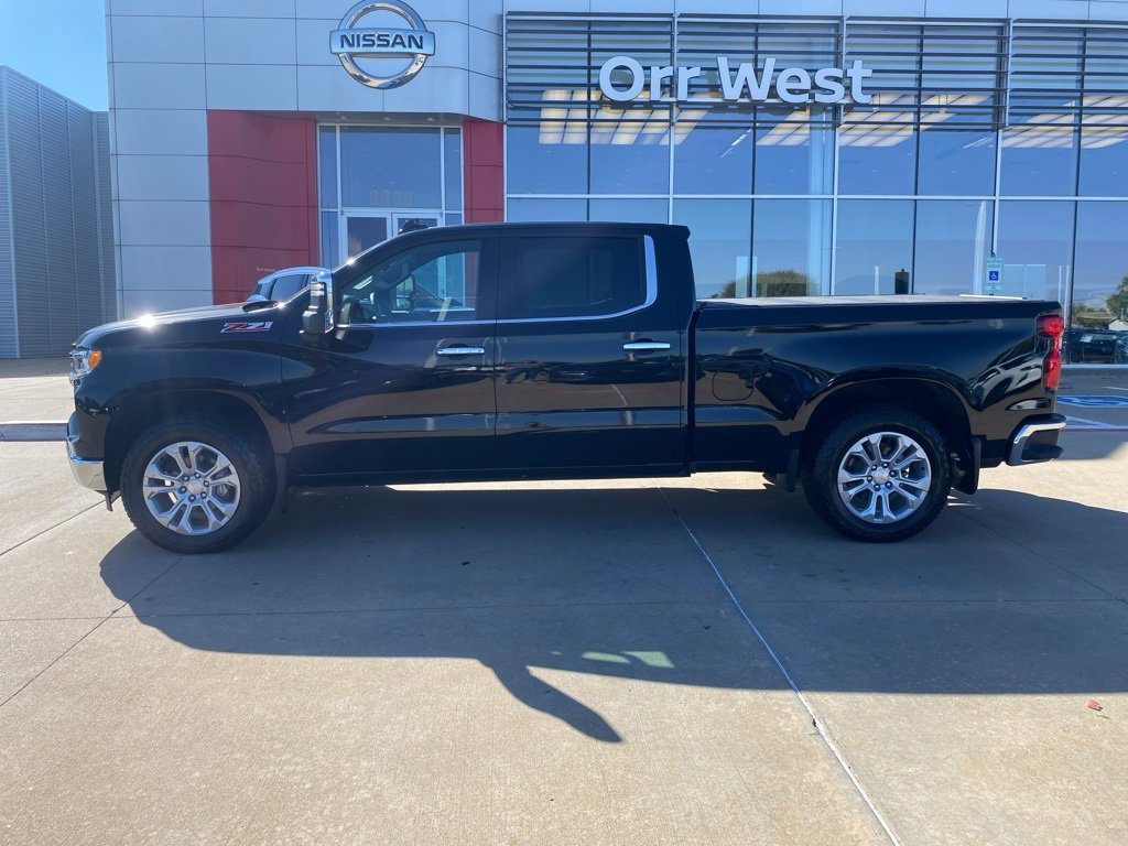 Used 2025 Chevrolet Silverado 1500 LTZ image 2
