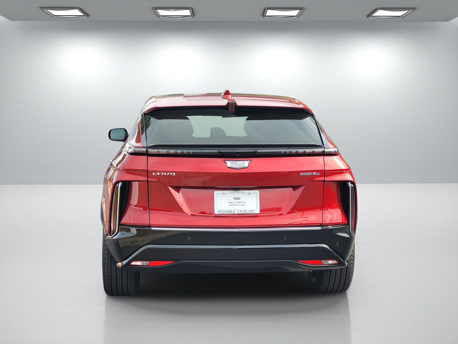 Certified 2025 Cadillac Lyriq Luxury AWD/4WD image 5