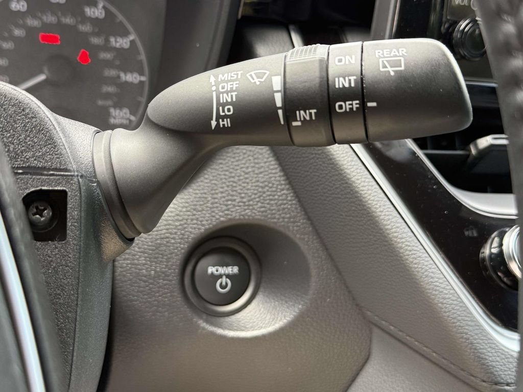 Used 2025 Toyota Corolla Cross AWD Hybrid image 25