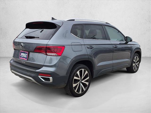 Used 2024 Volkswagen Taos SE FWD image 5