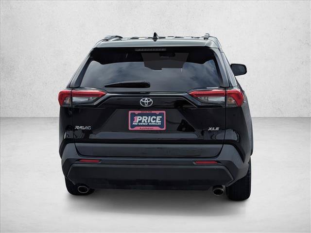 Used 2021 Toyota RAV4 XLE FWD image 6
