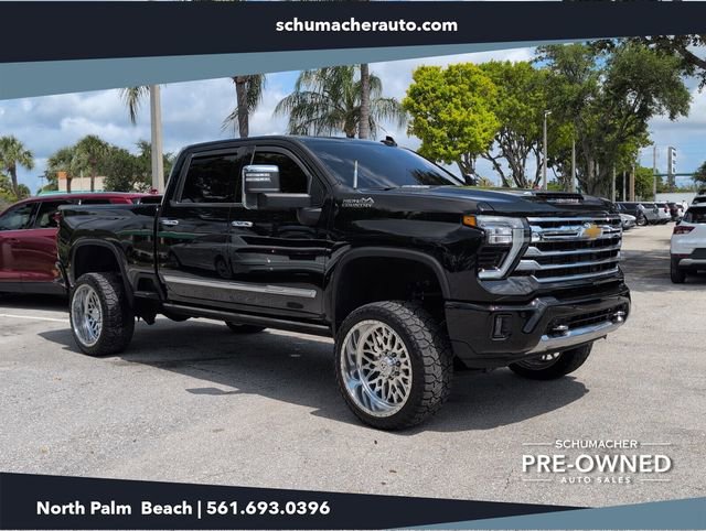 Used 2024 Chevrolet Silverado 2500 High Country w/ High Country Premium Package AWD/4WD image 1