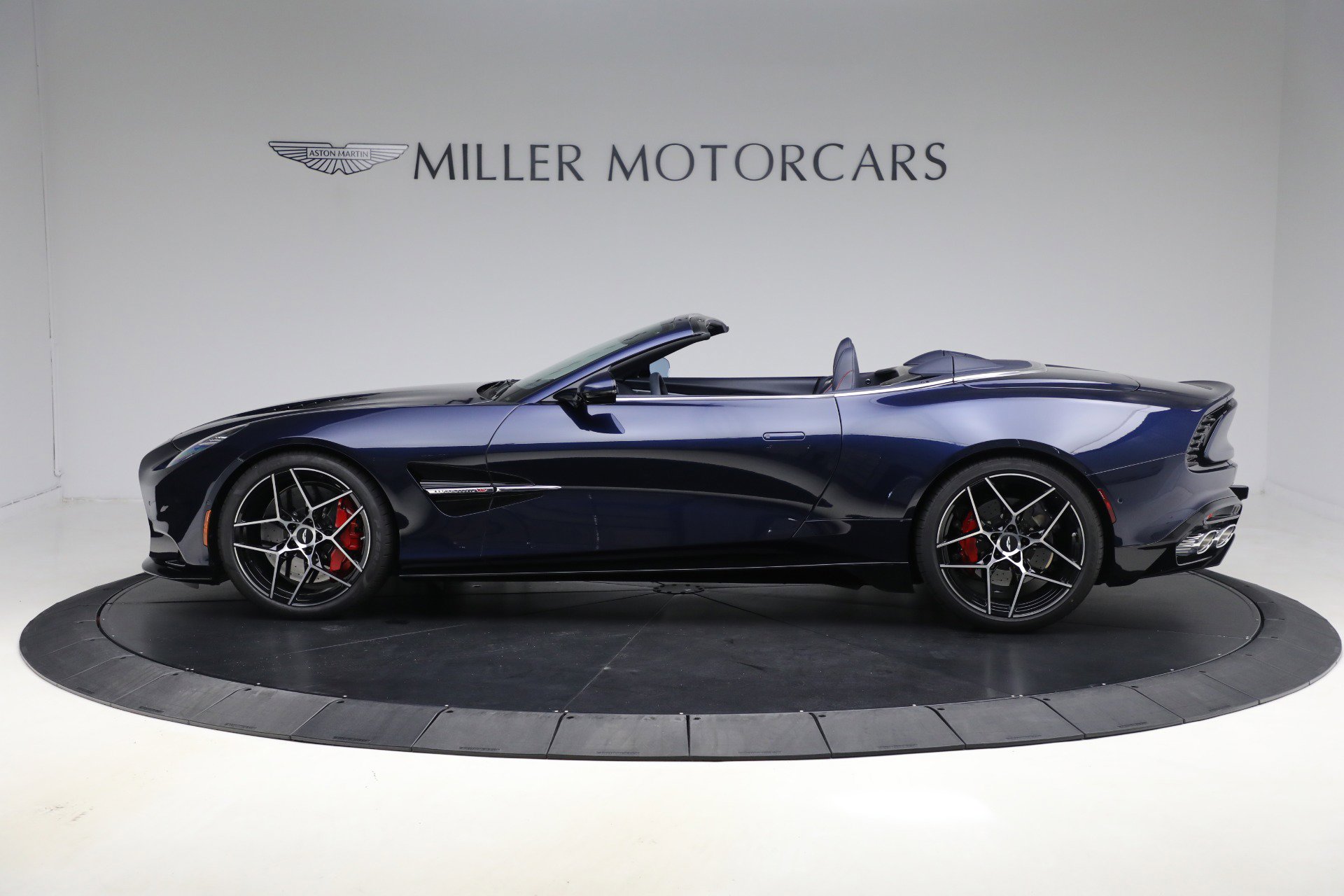 New 2026 Aston Martin Vanquish Convertible image 3