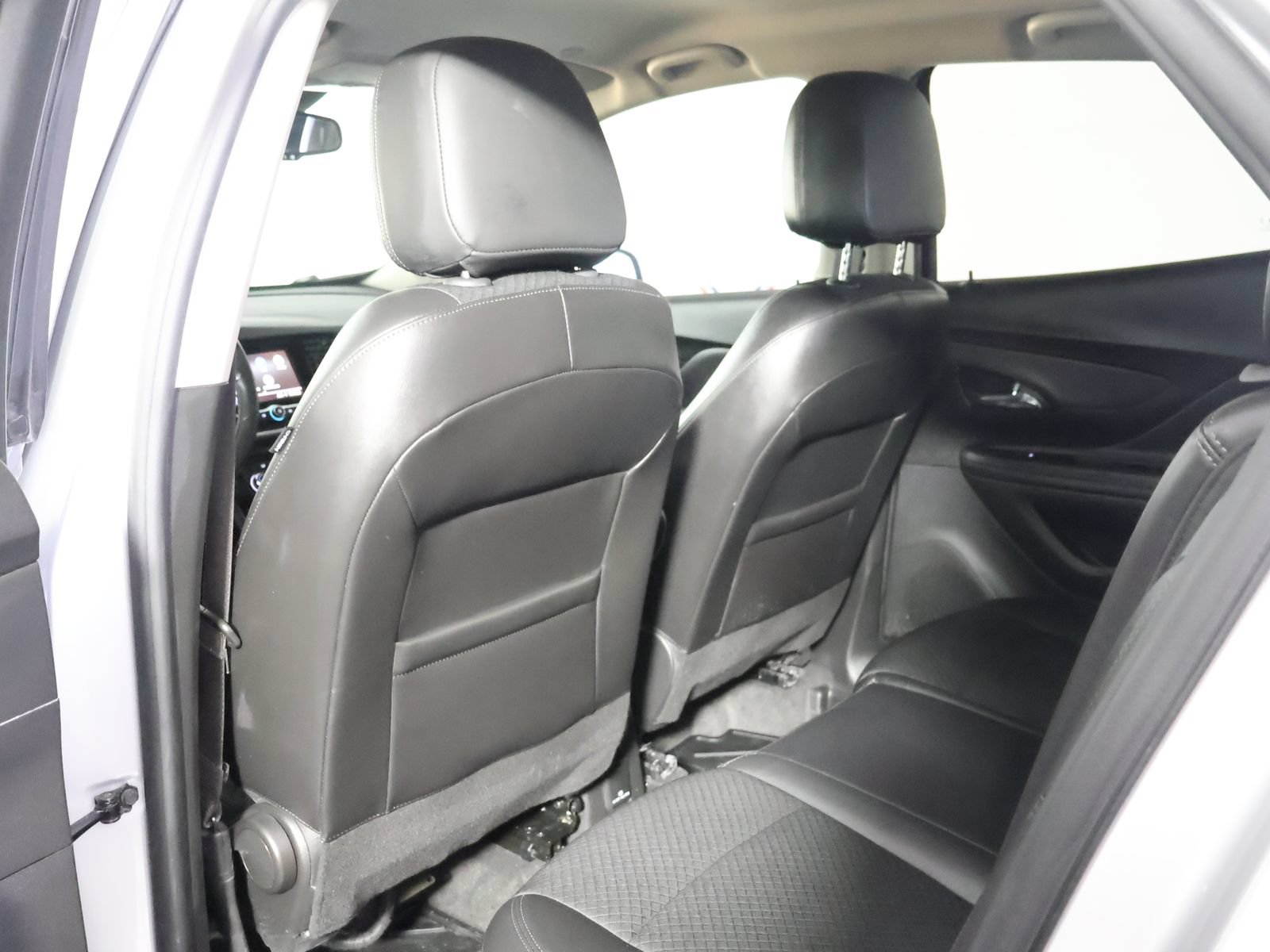 Used 2022 Buick Encore Preferred w/ Safety Package AWD/4WD image 43