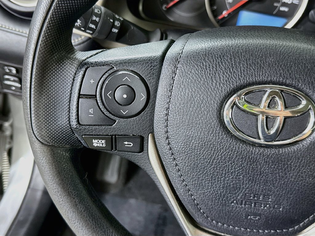 Used 2015 Toyota RAV4 XLE AWD/4WD image 21