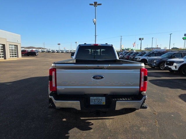 Used 2024 Ford F350 Lariat image 6