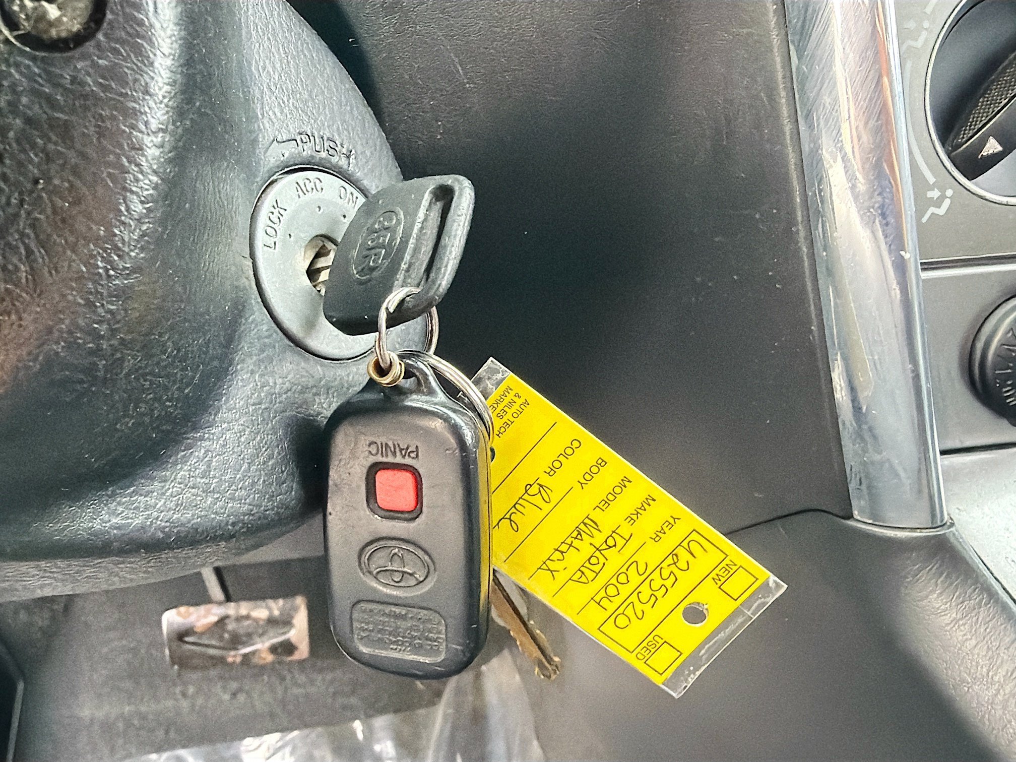 Used 2004 Toyota Matrix XR w/ Extra Value Pkg 1 FWD image 7