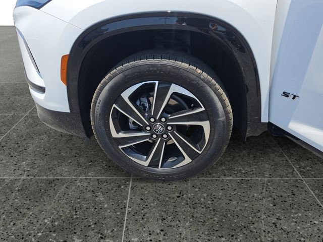 Used 2025 Buick Enclave Sport Touring w/ Power Package FWD image 16