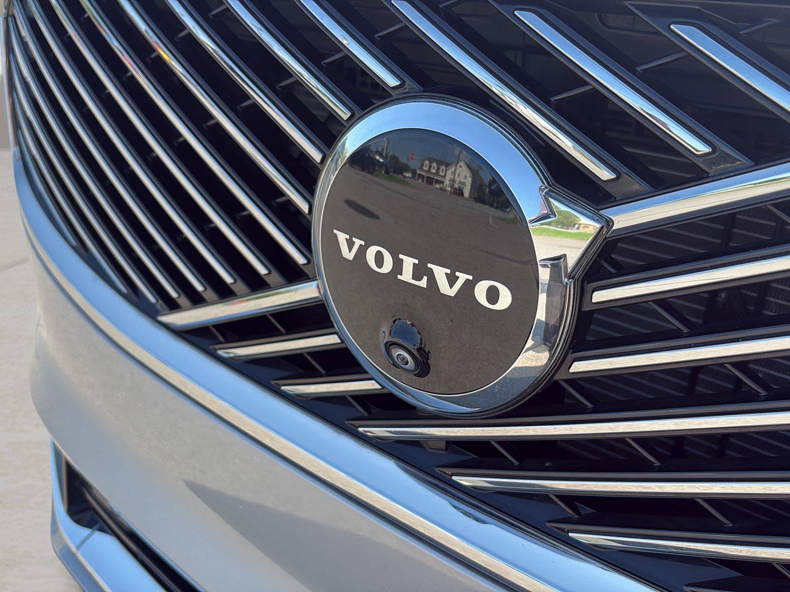 Used 2025 Volvo XC90 B6 Plus AWD/4WD image 40