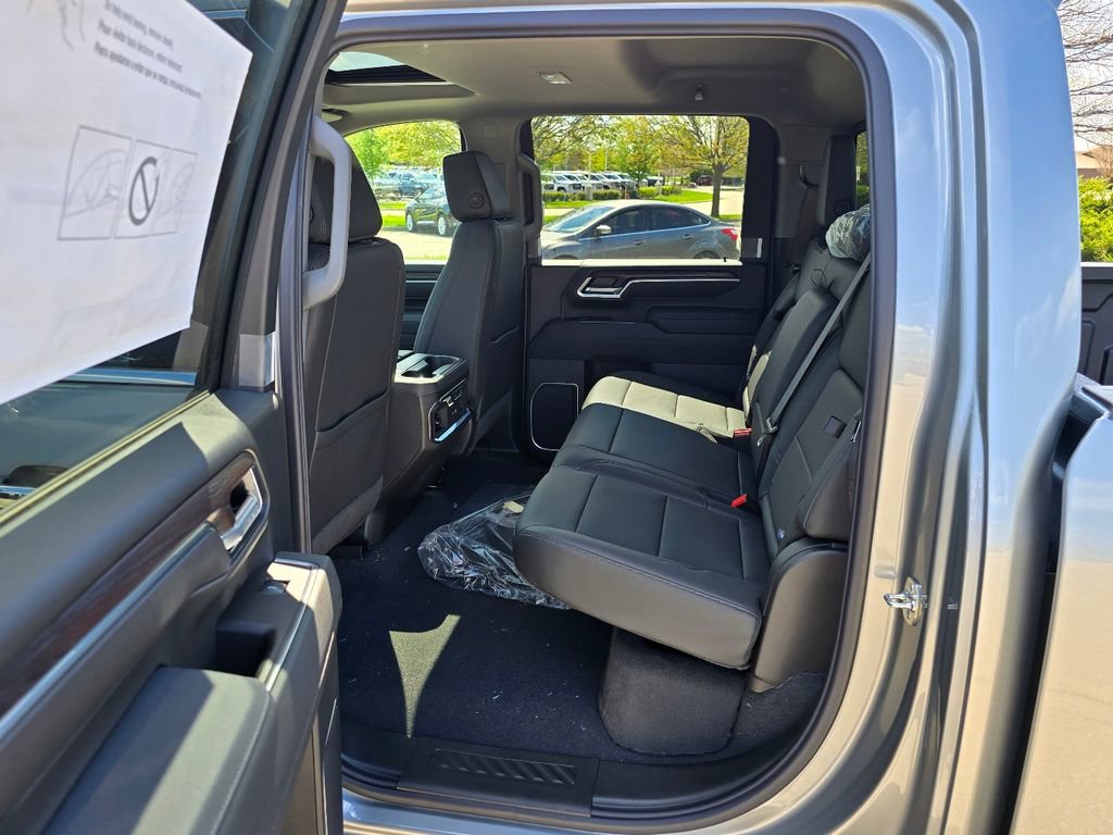 Used 2026 GMC Sierra 3500 SLT w/ SLT Premium Package AWD/4WD image 26