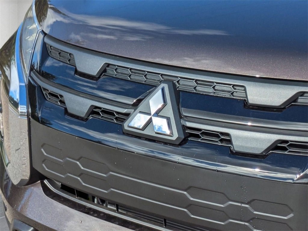 New 2025 Mitsubishi Outlander Sport LE image 9